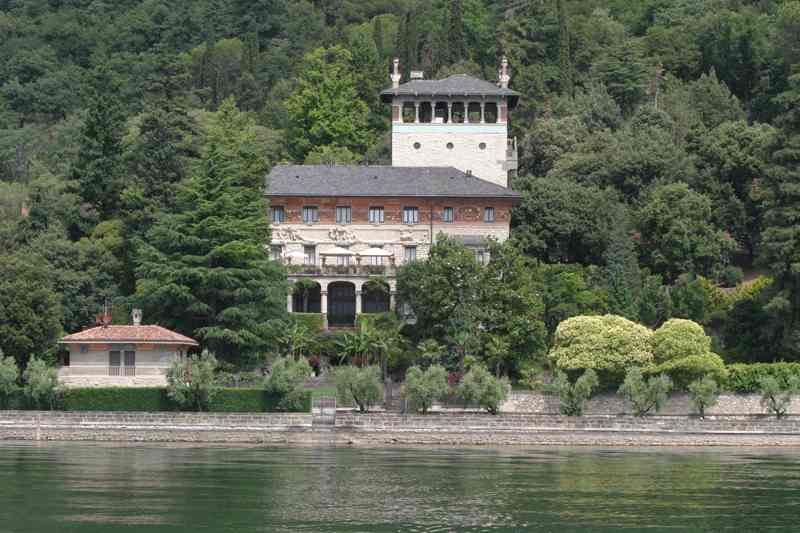 villa surre sarnico